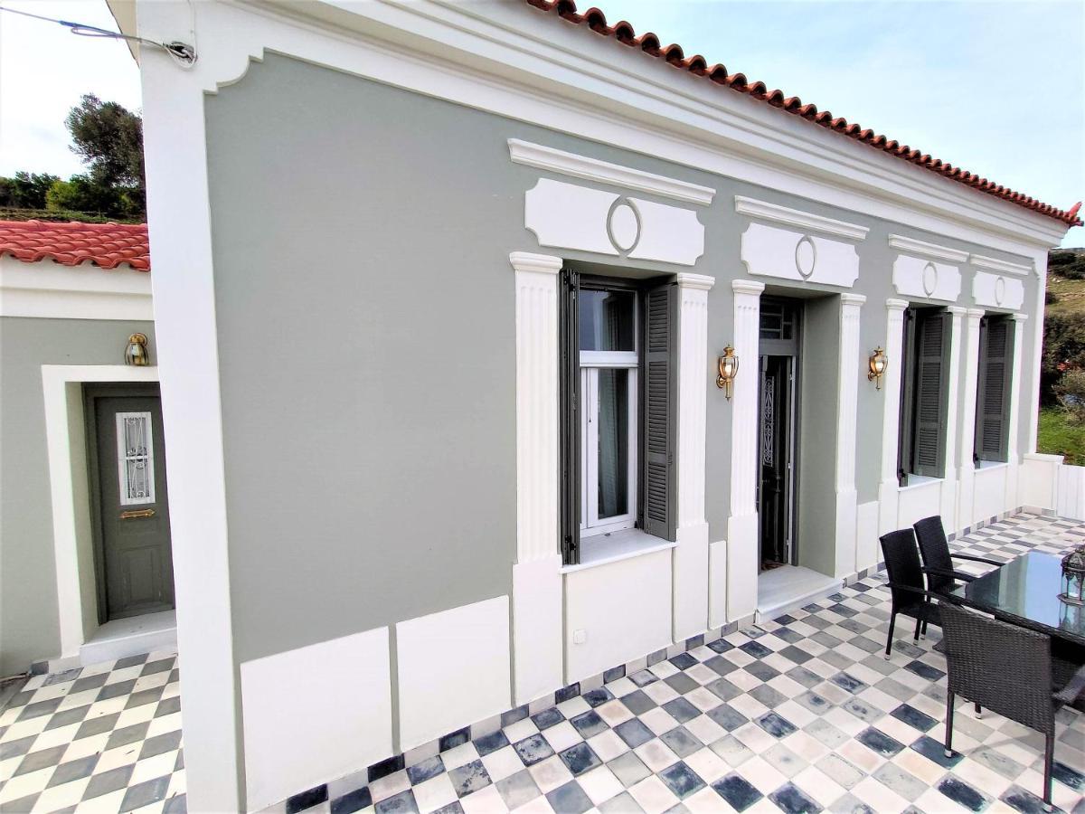 Spiti Sea View Neoclassical House In Steniaí المظهر الخارجي الصورة